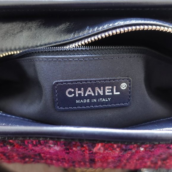 Chanel Gabrielle Hobo Bag - Picture 7 of 9